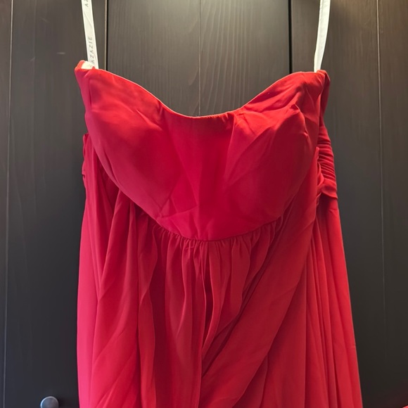 Elegant Red Halter Maxi Dress - Picture 3 of 8